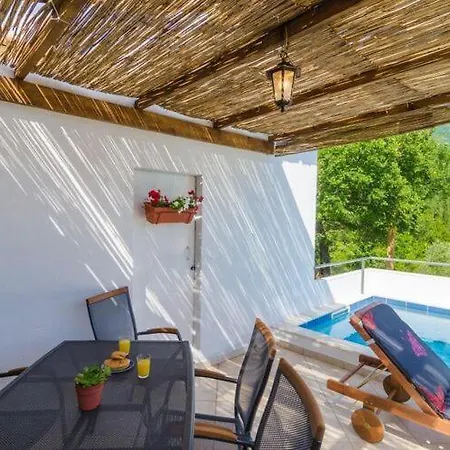 Dalmatian Gem - Two-bedroom With Terrace And Swimming Pool * Gruda