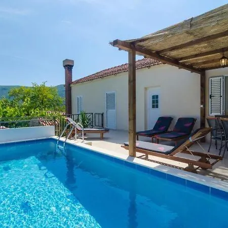 Dalmatian Gem - Two-bedroom With Terrace And Swimming Pool Villa Gruda