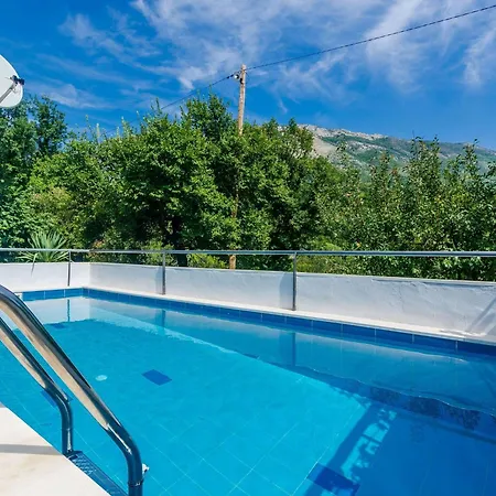 Villa Dalmatian Gem - Two-bedroom With Terrace And Swimming Pool *