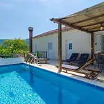 Dalmatian Gem - Two-bedroom With Terrace And Swimming Pool Vila Gruda