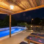 Dalmatian Gem - Two-bedroom With Terrace And Swimming Pool Vila
