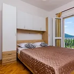 Dalmatian Gem - Two-bedroom With Terrace And Swimming Pool Vila Gruda