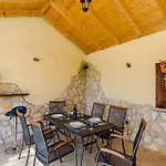 Dalmatian Gem - Two-bedroom With Terrace And Swimming Pool * Gruda