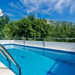 Vila Dalmatian Gem - Two-bedroom With Terrace And Swimming Pool *