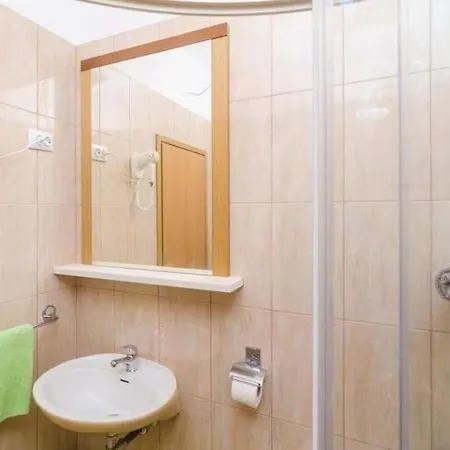 Dalmatian Gem - Two-bedroom With Terrace And Swimming Pool Vila
