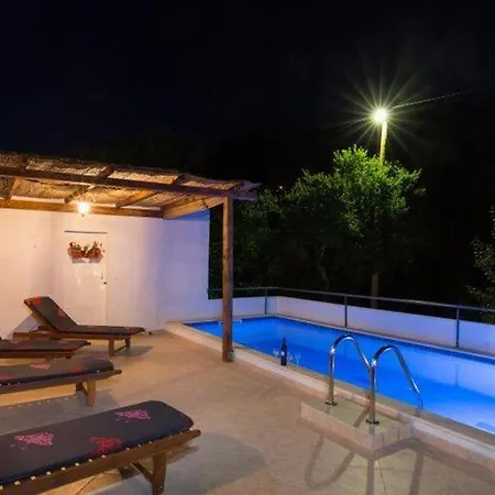 Dalmatian Gem - Two-bedroom With Terrace And Swimming Pool Gruda