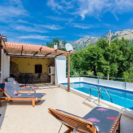 Dalmatian Gem - Two-bedroom With Terrace And Swimming Pool Villa