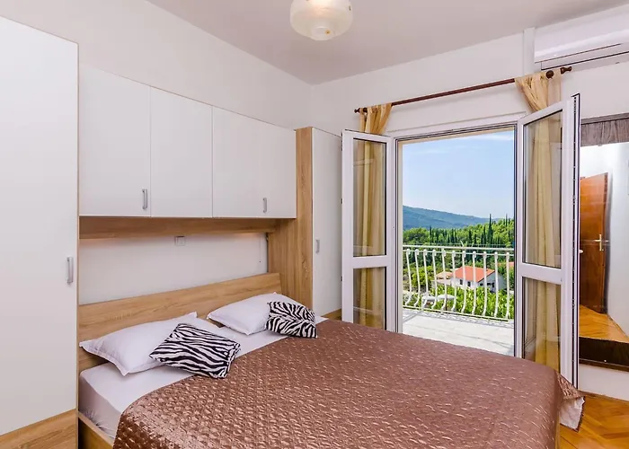 Dalmatian Gem - Two-bedroom With Terrace And Swimming Pool Villa *