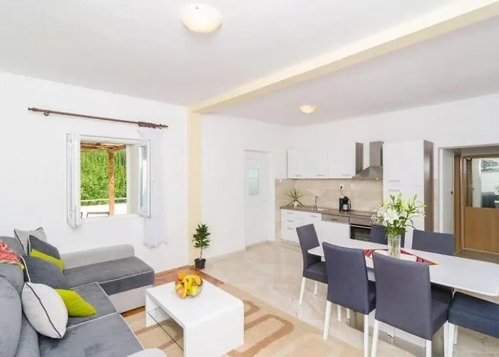 Dalmatian Gem - Two-bedroom With Terrace And Swimming Pool Villa