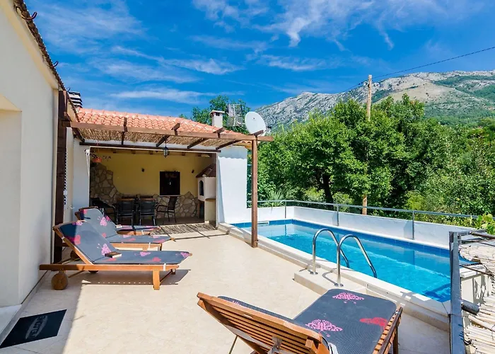 Dalmatian Gem - Two-bedroom With Terrace And Swimming Pool Villa