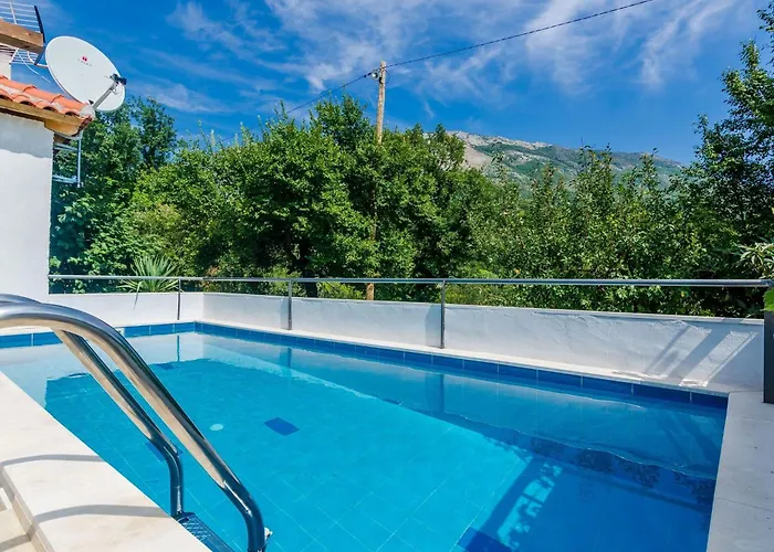 Villa Dalmatian Gem - Two-bedroom With Terrace And Swimming Pool *